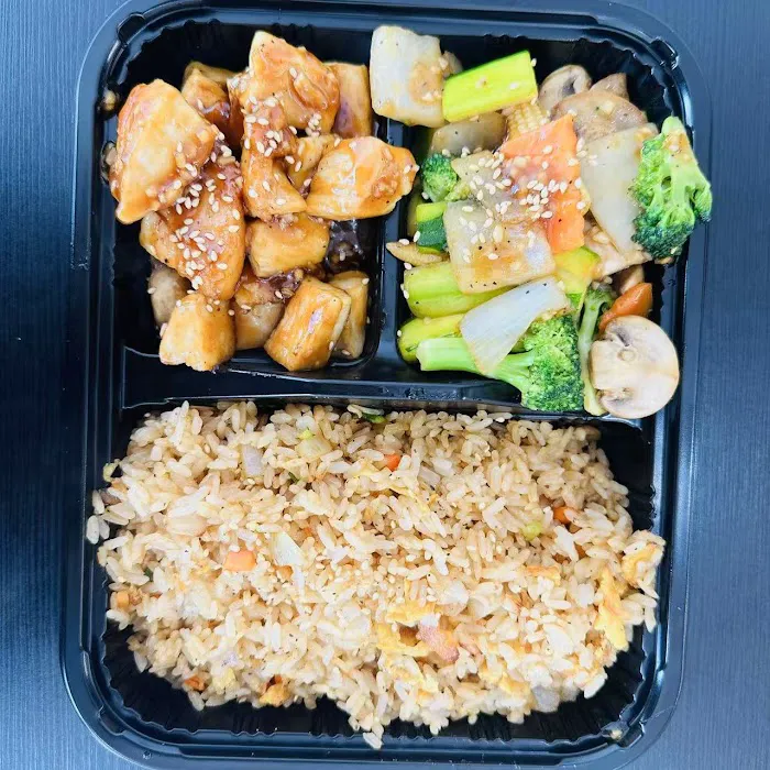 Dosenbo Sushi&Hibachi Picture 2