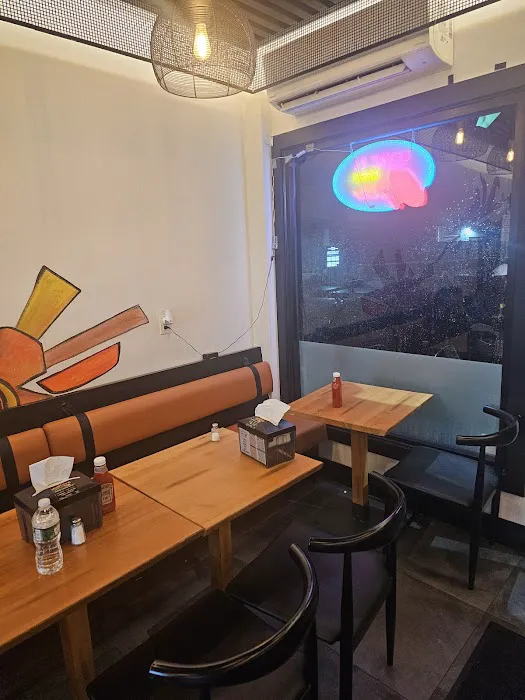 Munchy's Grill Picture 6