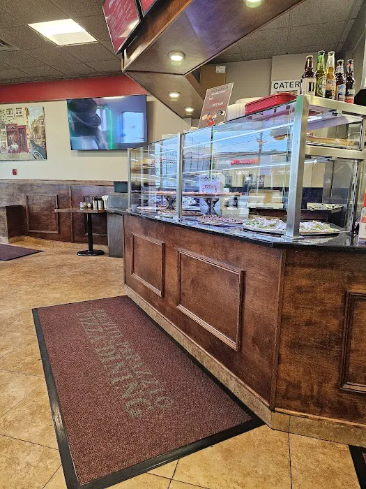 Previti Pizza & Papazzio Dining Picture 9