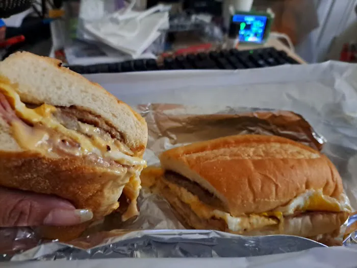 Kucks Delicatessen Picture 1