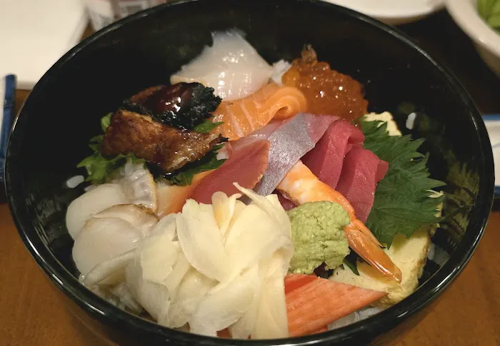 Taka Sushi Picture 5