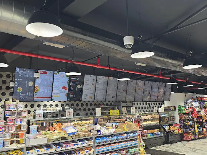 Pickles & Pies Food Market & Deli Picture 3