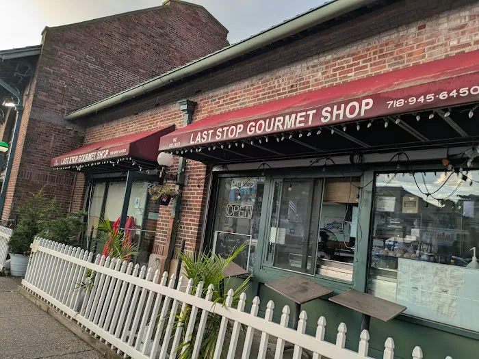 Last Stop Gourmet Shop Picture 2