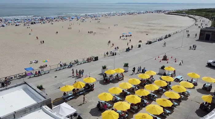 Riis Beach Bar & Concessions Picture 9