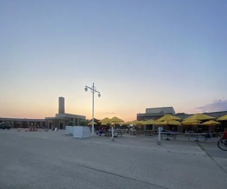 Riis Beach Bar & Concessions