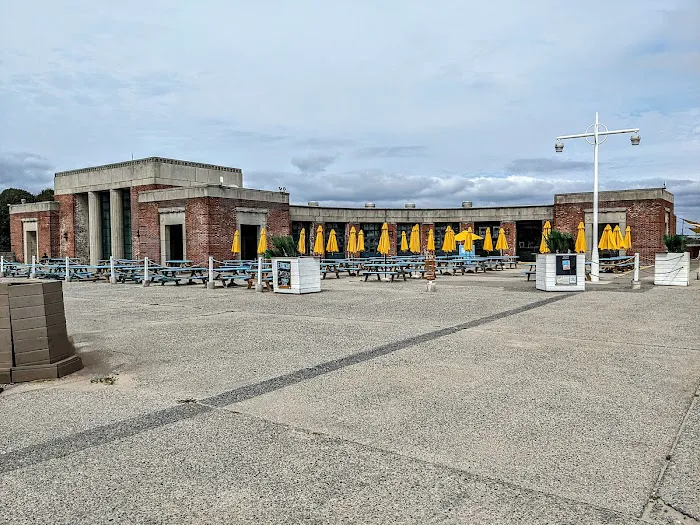 Riis Beach Bar & Concessions Picture 7