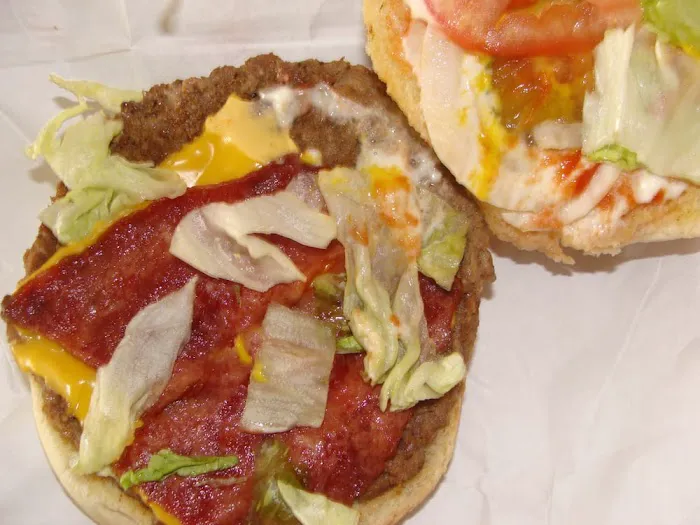 Space Burgers Picture 1
