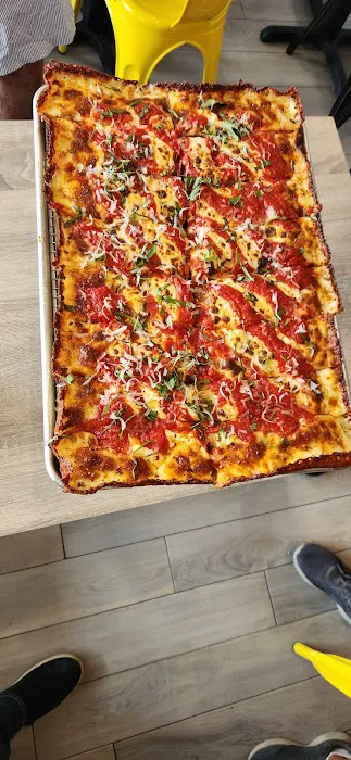 Pizza on the Point Picture 1