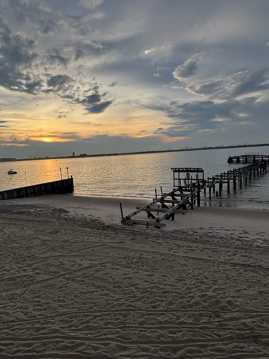 The Bayhouse of Breezy Point Picture 9