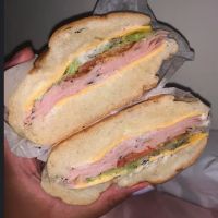 Idress Deli On The Bay ico