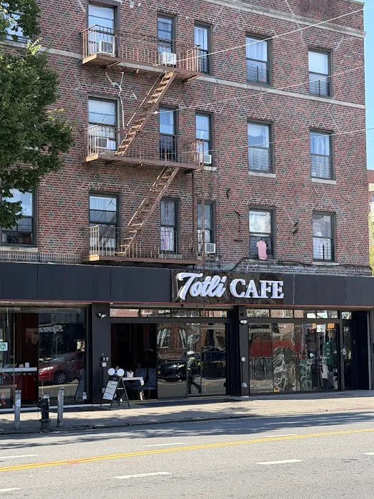 Totli Cafe Picture 5