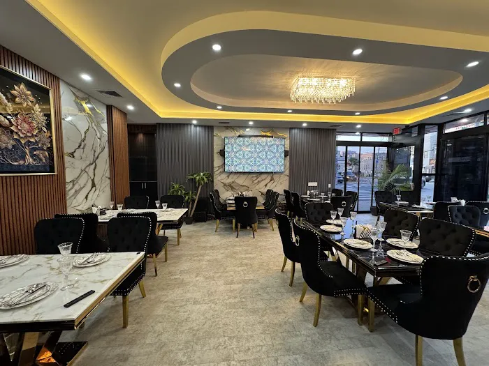 Totli Cafe Picture 3