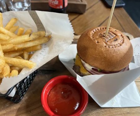 GOSHT | Restaurant | Halal Steakhouse & Burgers
