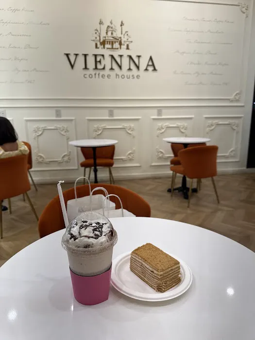 Vienna Coffee House Picture 3