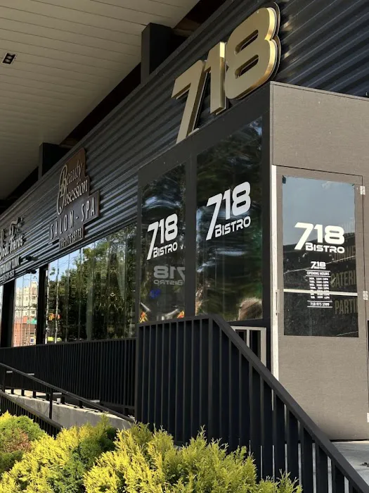 718 Bistro Picture 2