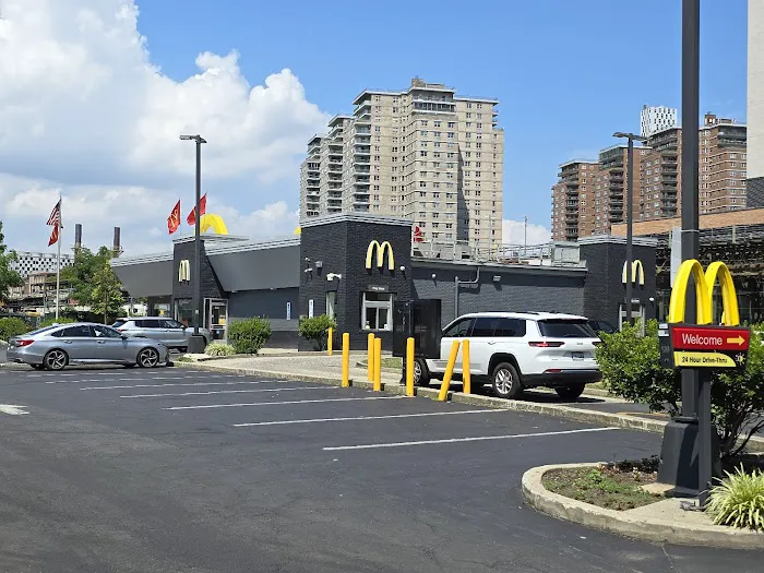McDonald's Picture 3
