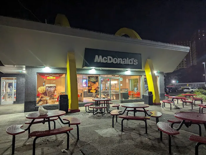 McDonald's Picture 2