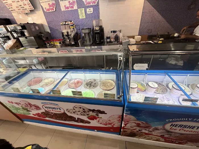 Lunatics Ice Cream Picture 9