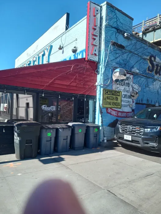 Surf City Pizzeria Picture 4