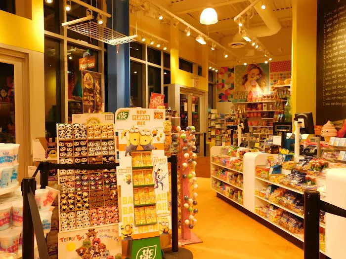 IT'SUGAR Coney Island Picture 2