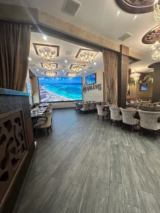 Vis-a-Vis Restaurant Picture 3