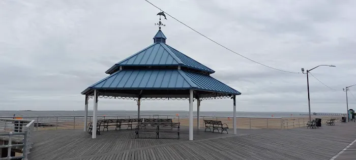 Boardwalk Grill Picture 2