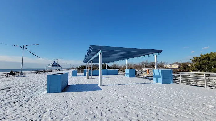 Boardwalk Grill Picture 3