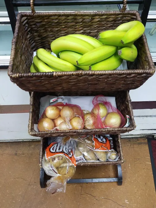 Terry's Town Deli Picture 10