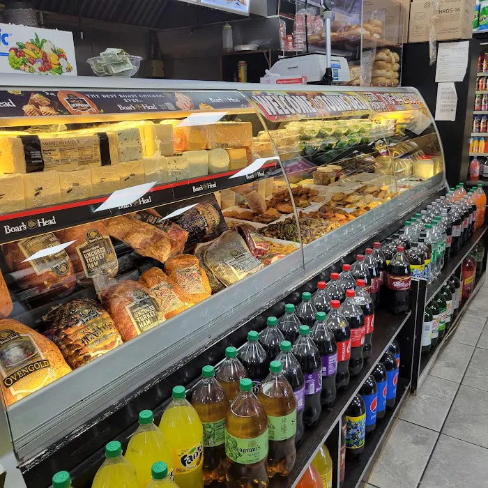 Tolins Gourmet Deli Picture 7