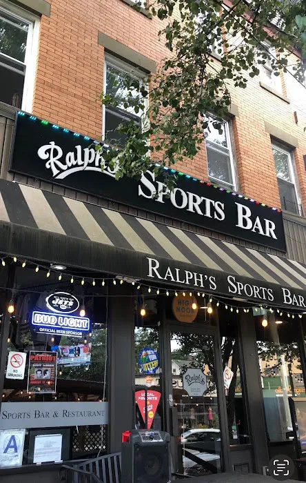 Ralph's Sports Bar Picture 8