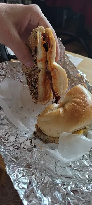 Diddle Dee Bagel Deli Picture 1