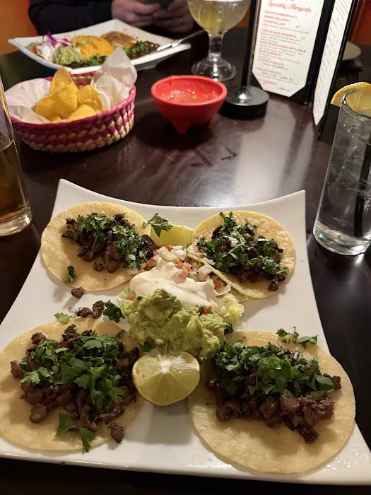 Cinco De Mayo Bar & Restaurant Picture 2