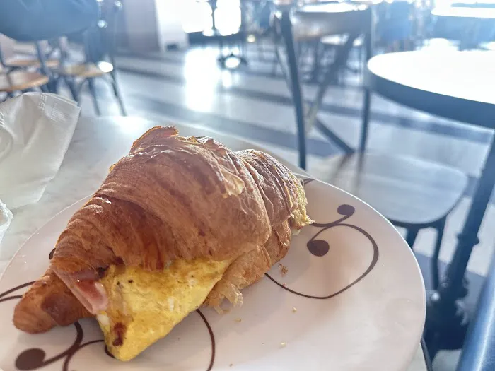 Pierre & Michel Authentic French Bakery Picture 4