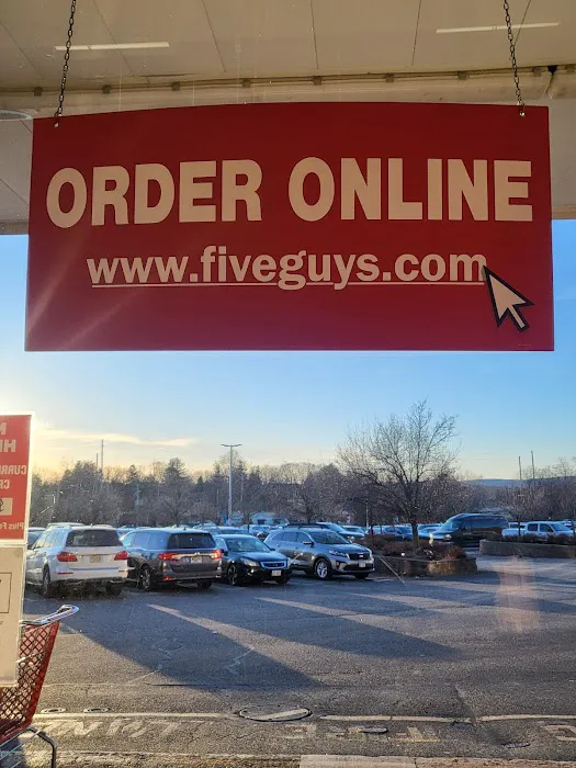 Five Guys Picture 10