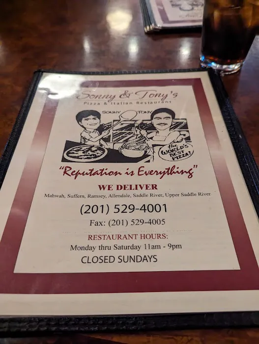Sonny & Tony's Pizza & Italian Restaurant Picture 8