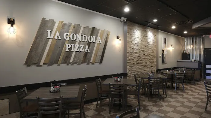 La Gondola Pizzeria Picture 9