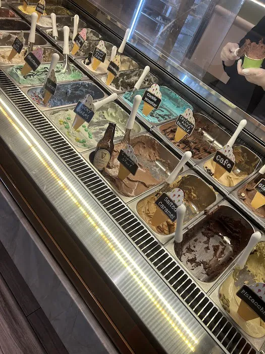 Gio’s Gelato & Espresso Bar Picture 7