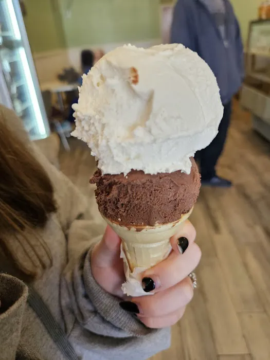 Gio’s Gelato & Espresso Bar Picture 5