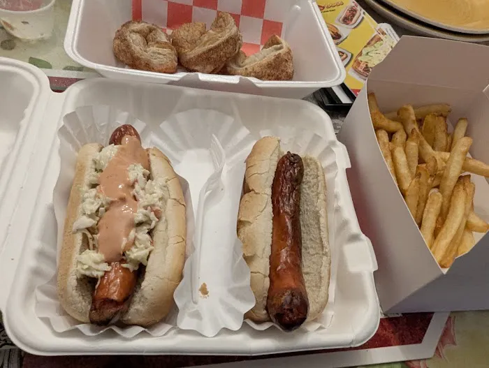 Lover Dogs Riverside Eats and Grill Picture 2