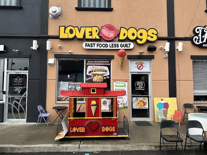 Lover Dogs Riverside Eats and Grill Picture 7