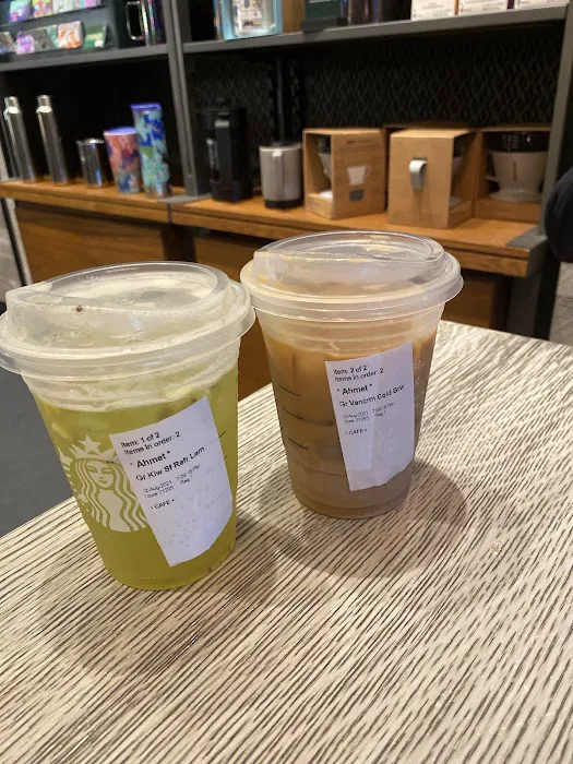 Starbucks Picture 5