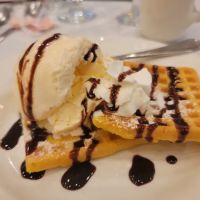 The Village Inn ico