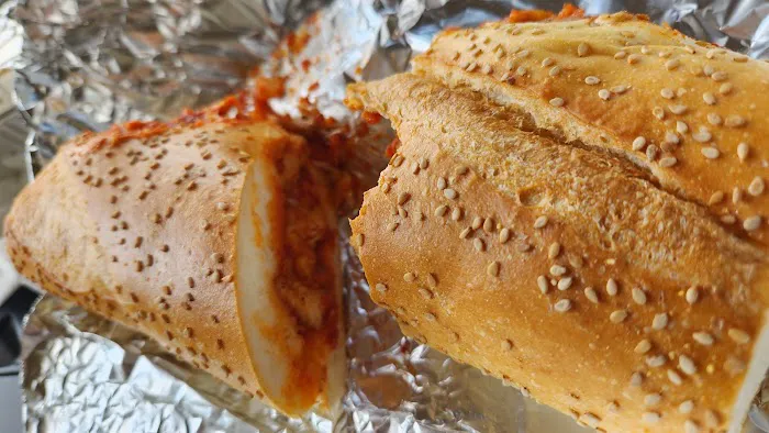 Munno's Italian Deli Picture 4