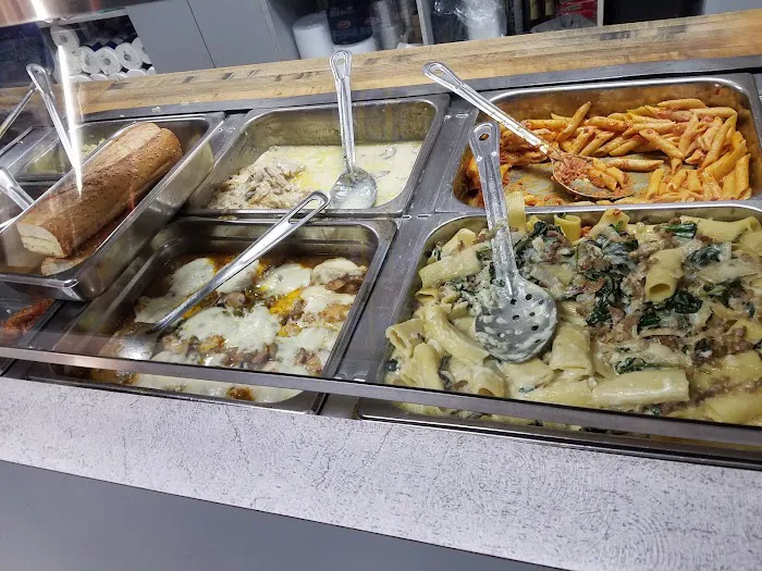 Munno's Italian Deli Picture 6