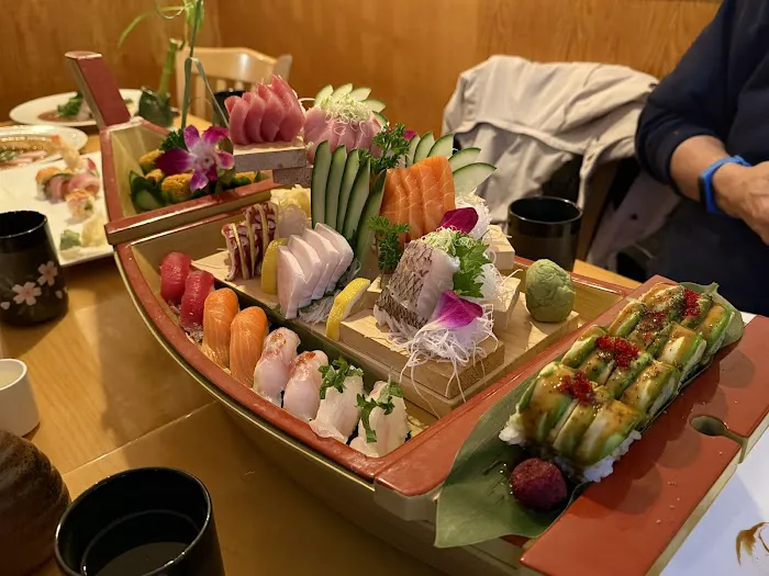 Gen Sushi & Hibachi Picture 3