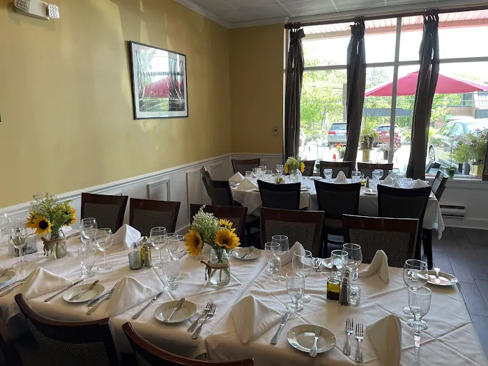 DELPINO Restaurant Picture 3