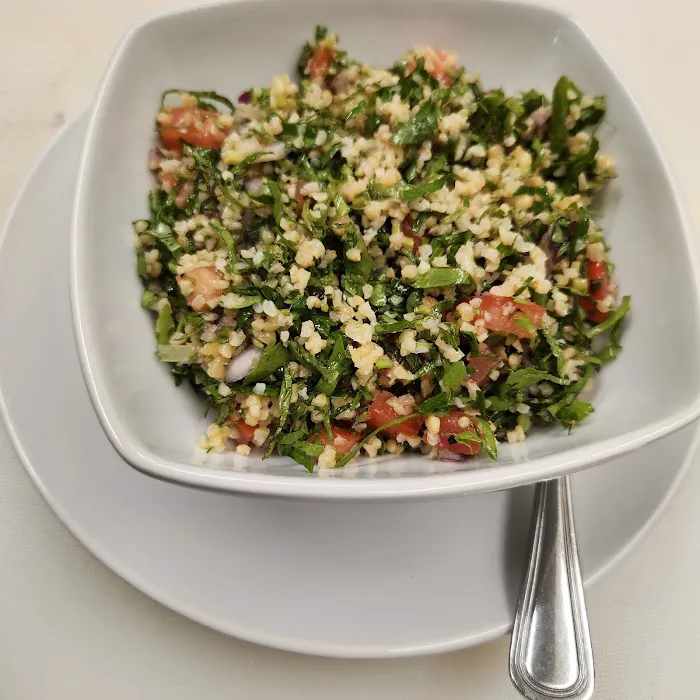 Bella's Kitchen Picture 9