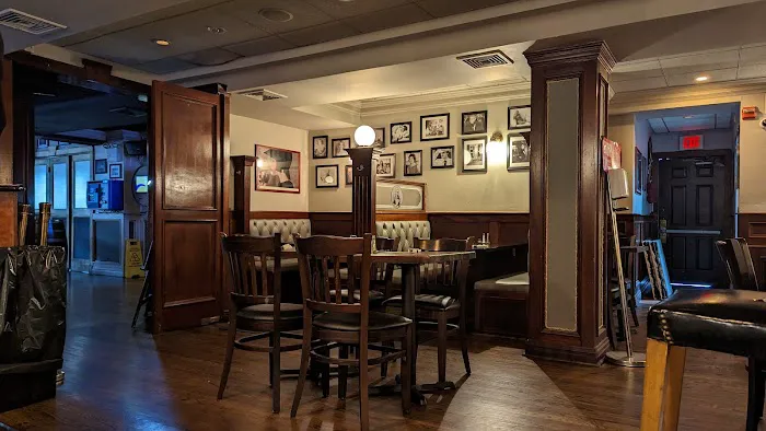 Uncle Tommy's Tavern Picture 2
