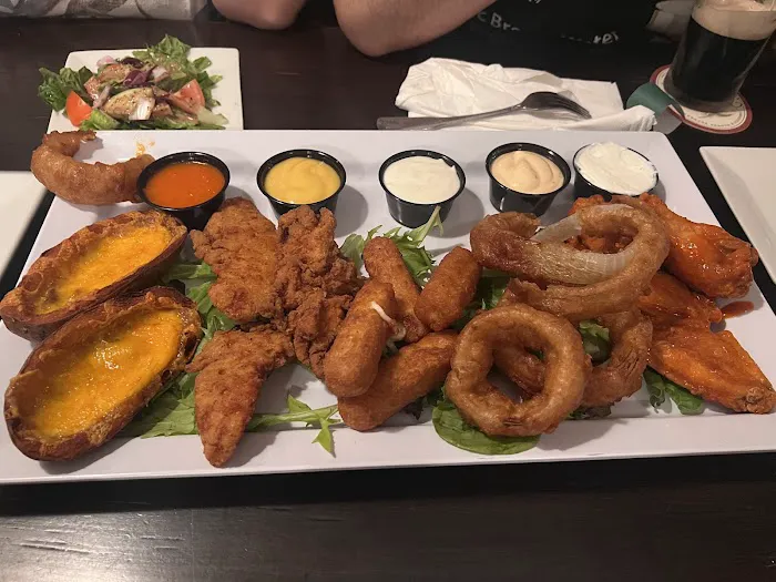 Uncle Tommy's Tavern Picture 7