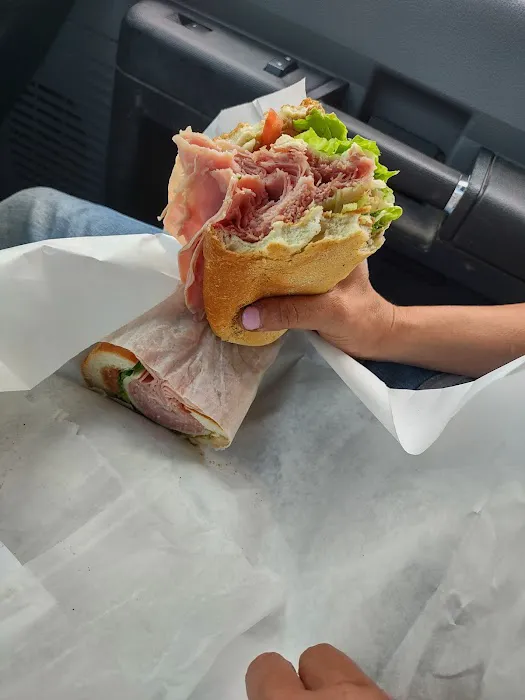 Luigi O'Grady's Deli & Catering Picture 4